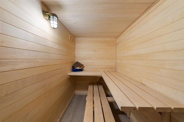 82 Sharpe Rd, Newton, MA 02459