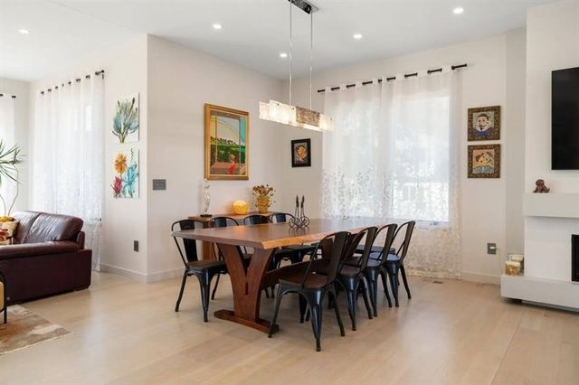 82 Sharpe Rd, Newton, MA 02459