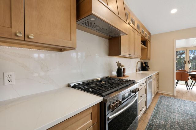 15255 Flag Avenue S, Prior Lake, MN 55372