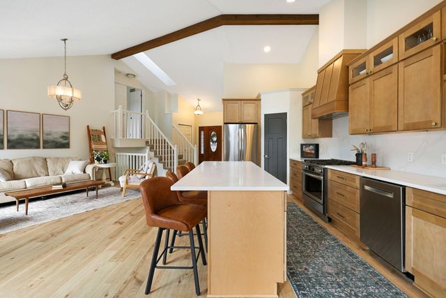 15255 Flag Avenue S, Prior Lake, MN 55372