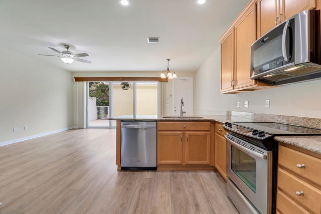 1043 Key Largo Street, Jupiter, FL 33458