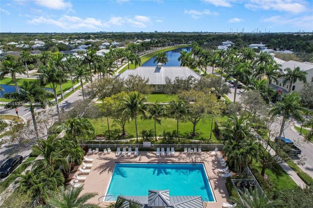 1043 Key Largo Street, Jupiter, FL 33458