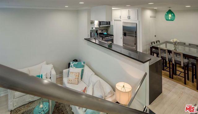 1144 17th Street 11, Santa Monica, CA 90403