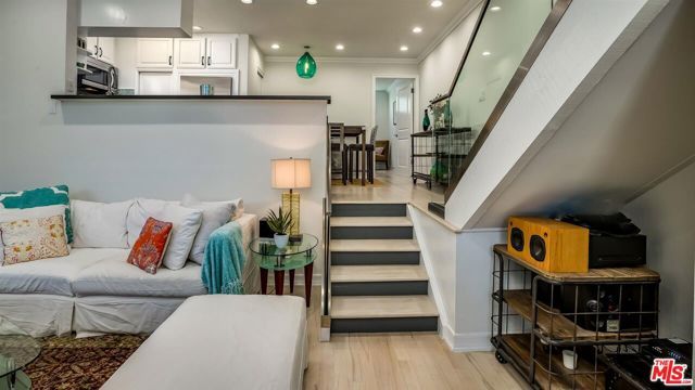 1144 17th Street 11, Santa Monica, CA 90403