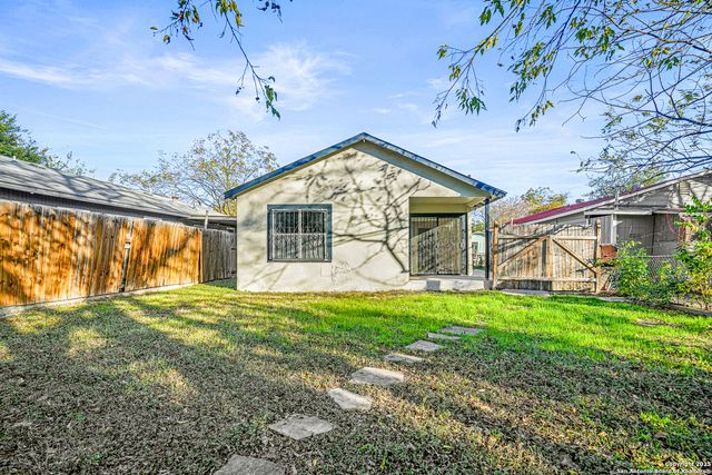 4410 Buena Vista, San Antonio, TX 78237