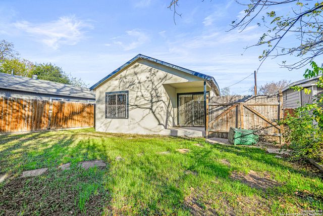 4410 Buena Vista, San Antonio, TX 78237