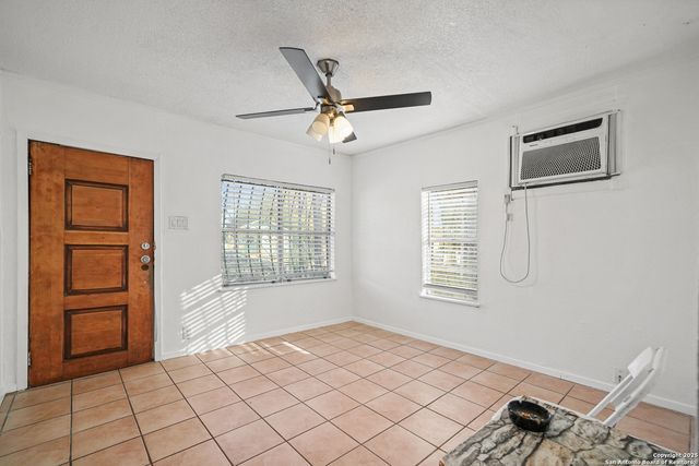 4410 Buena Vista, San Antonio, TX 78237