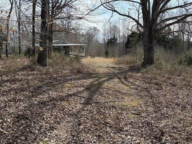 1475 Holland Road, Lafayette, TN 37083