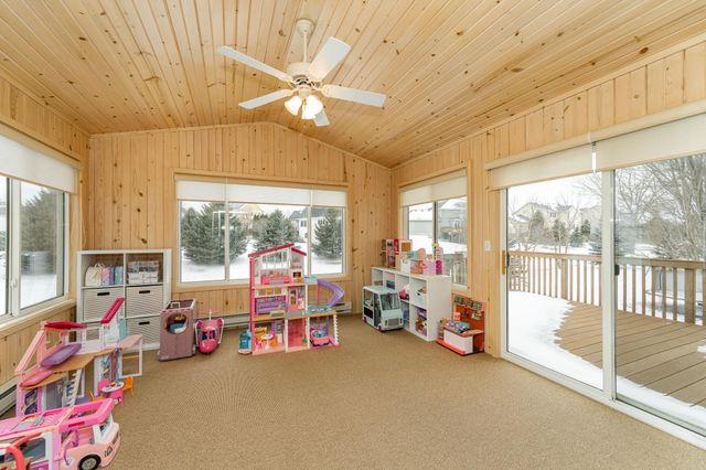 2053 Century View Lane NE, Rochester, MN 55906