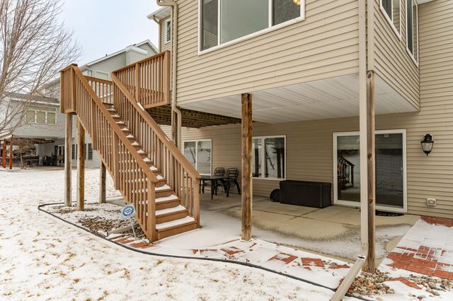 2053 Century View Lane NE, Rochester, MN 55906