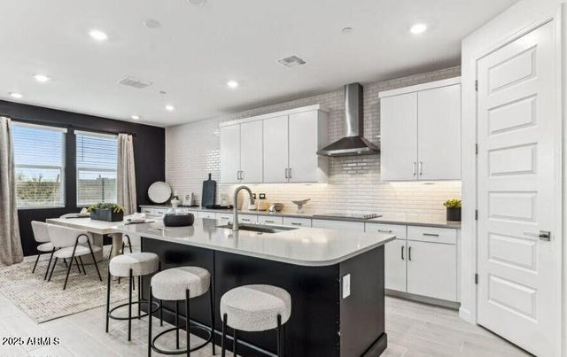 9746 S 12th St. Street, Phoenix, AZ 85042