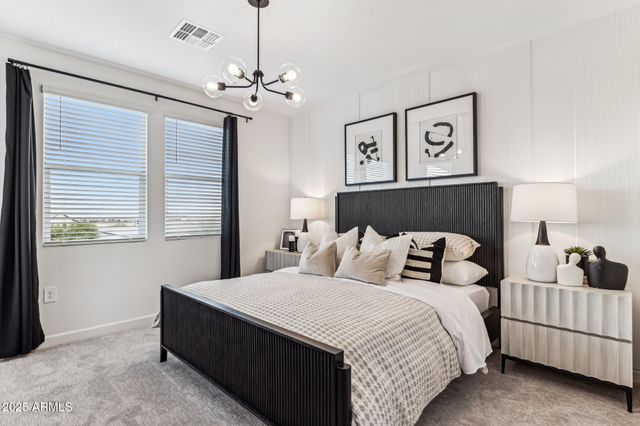 9746 S 12th St. Street, Phoenix, AZ 85042