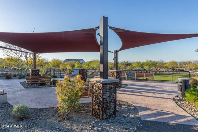 9746 S 12th St. Street, Phoenix, AZ 85042