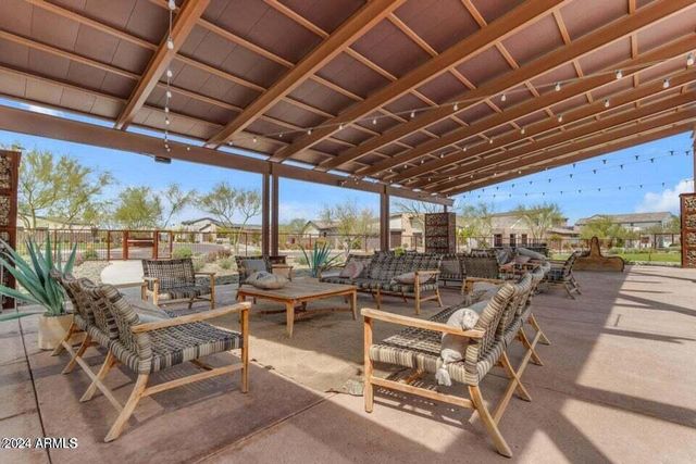 9746 S 12th St. Street, Phoenix, AZ 85042