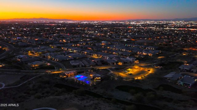 9746 S 12th St. Street, Phoenix, AZ 85042