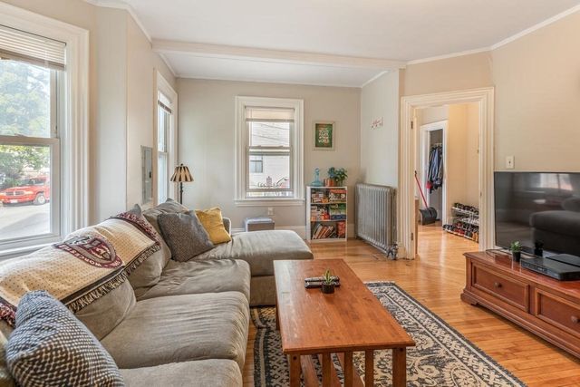 109 Chestnut 109, Waltham, MA 02453