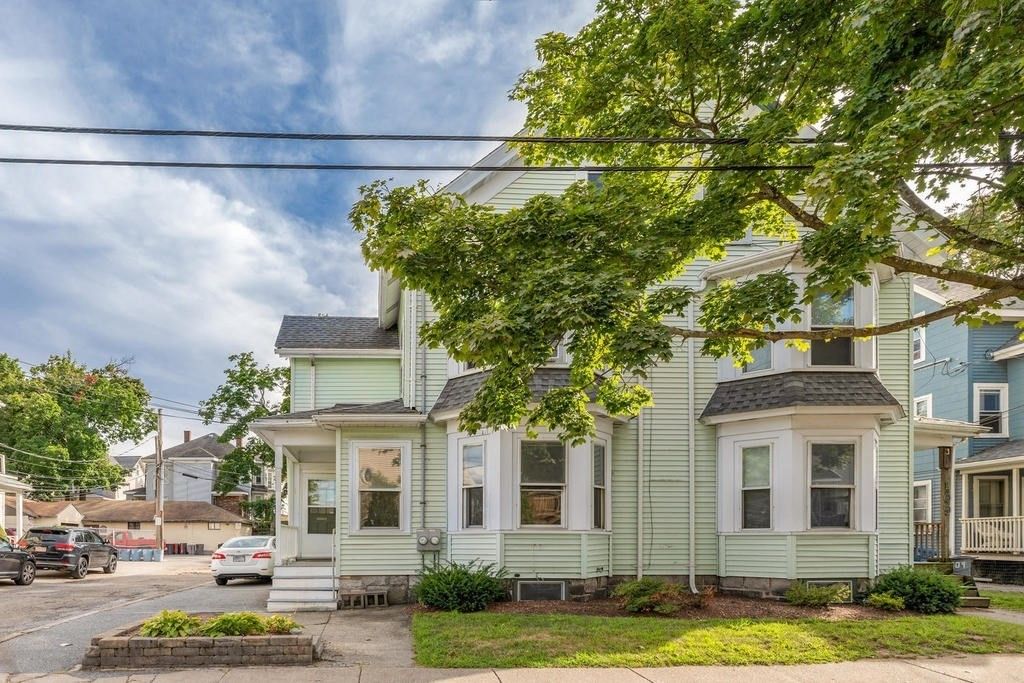 109 Chestnut 109, Waltham, MA 02453