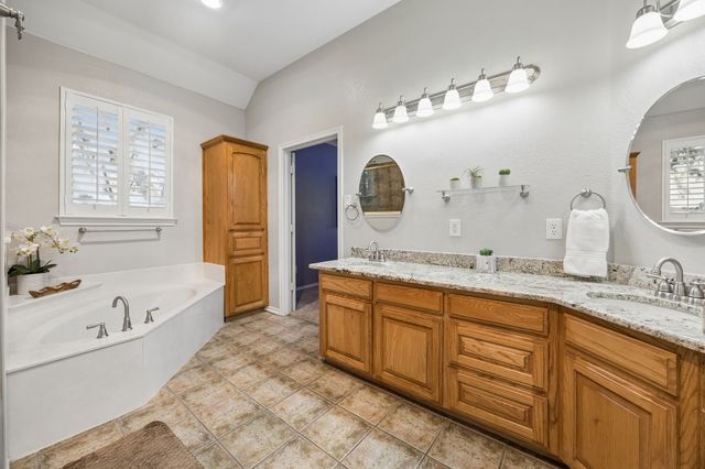 174 King Ranch Court, Fort Worth, TX 76108