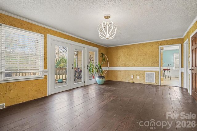 7144 CHAPPARALL Lane, Charlotte, NC 28215