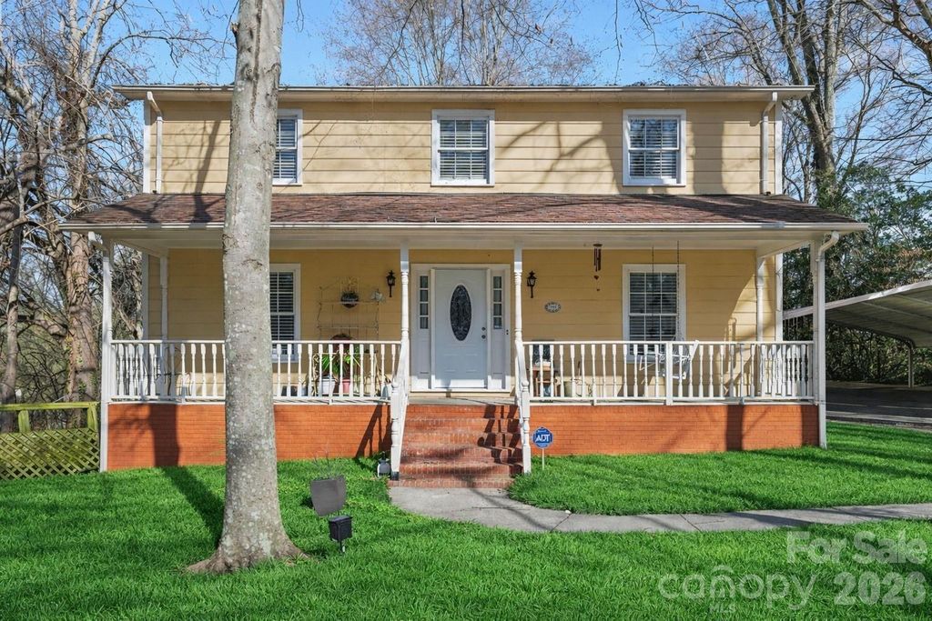 7144 CHAPPARALL Lane, Charlotte, NC 28215