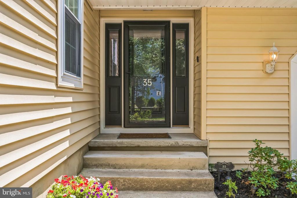 35 CHRISTIAN DR, Pittsgrove, NJ 08318