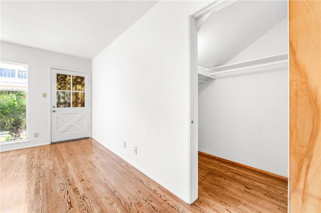 1739 E Appleton 3, Long Beach, CA 90802