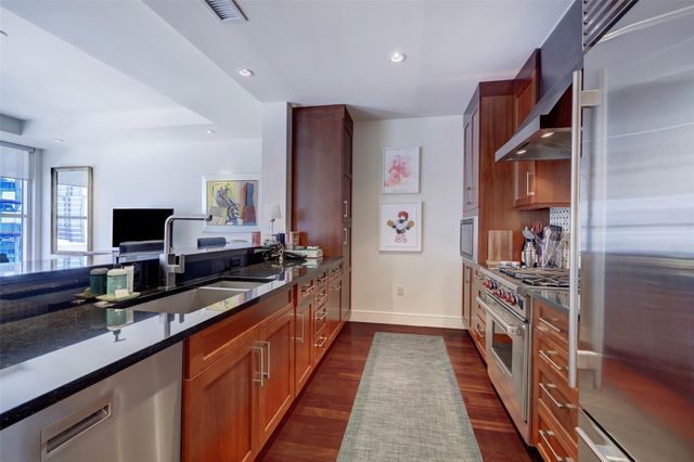 98 San Jacinto BLVD 1803, Austin, TX 78701