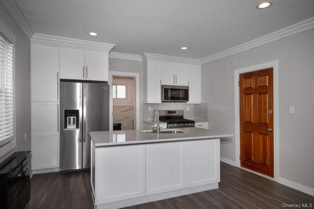 29 Locust Street 4, Greenvale, NY 11548