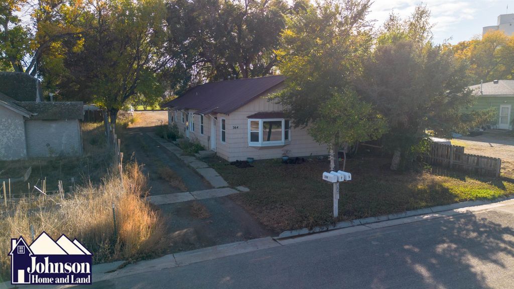 364 3rd St W, Lovell, WY 82431 photo 2