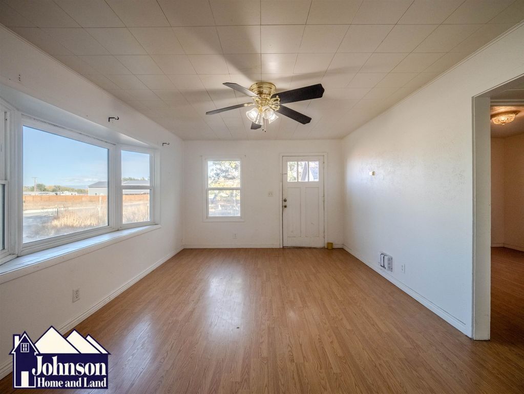364 3rd St W, Lovell, WY 82431 photo 3