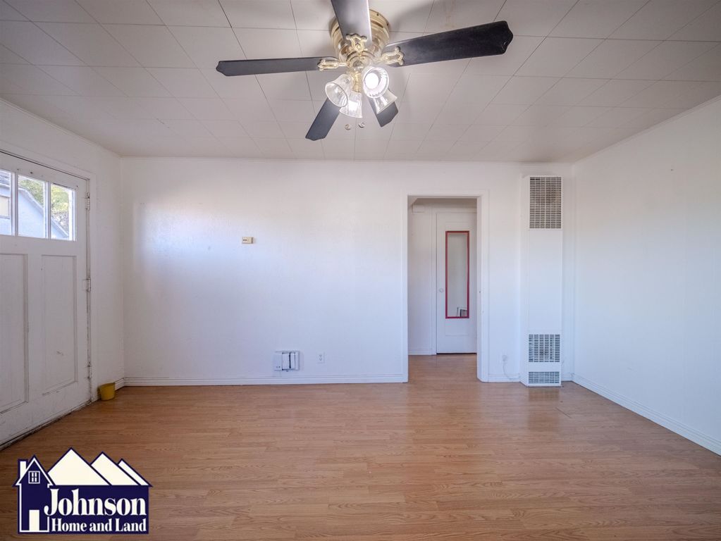 364 3rd St W, Lovell, WY 82431 photo 5