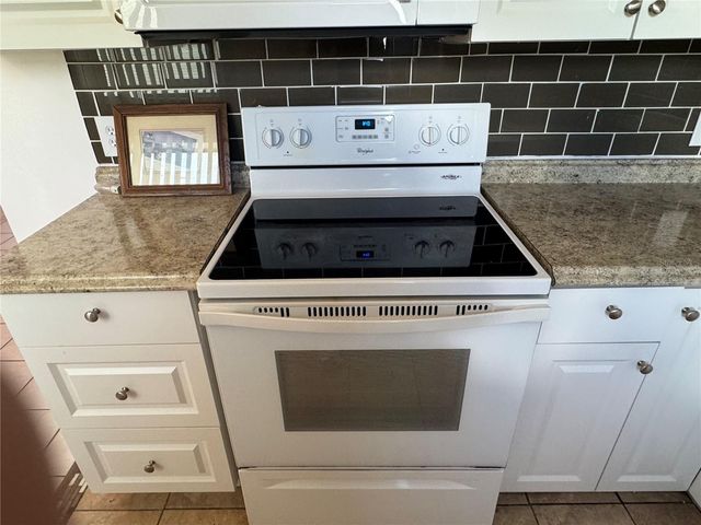 3349 EDGEHILL TERRACE, Port Charlotte, FL 33952