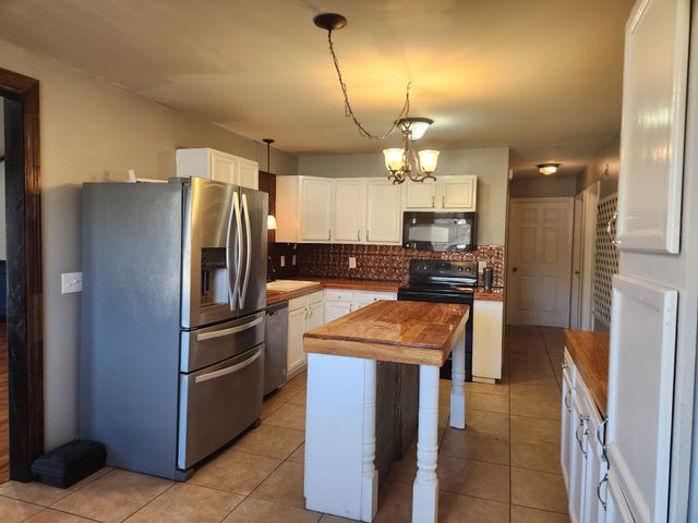 434 Meadowview Dr, Christiana, TN 37037