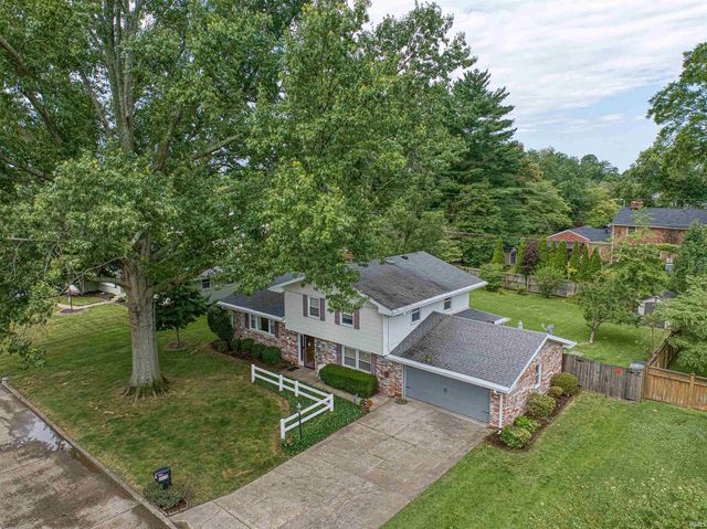1415 Martin Lane, Evansville, IN 47715