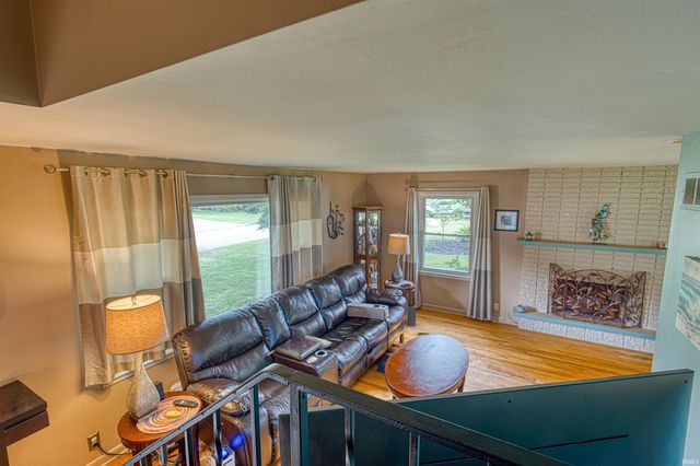 1415 Martin Lane, Evansville, IN 47715