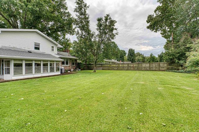 1415 Martin Lane, Evansville, IN 47715