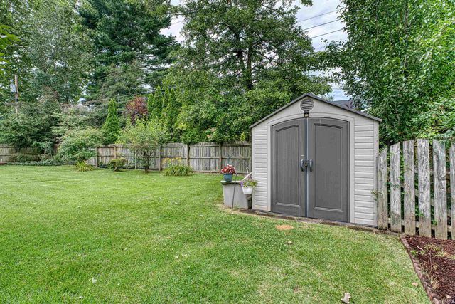 1415 Martin Lane, Evansville, IN 47715