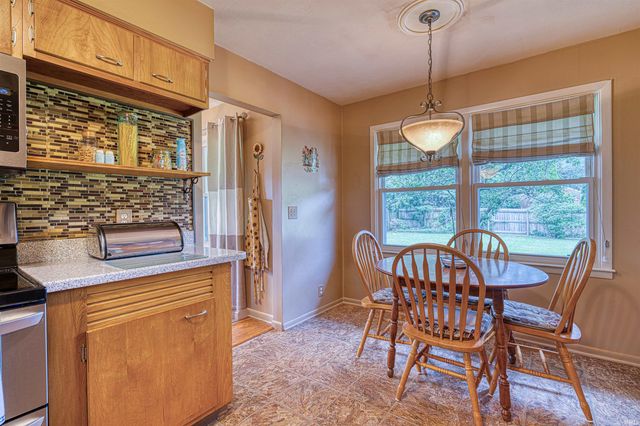 1415 Martin Lane, Evansville, IN 47715