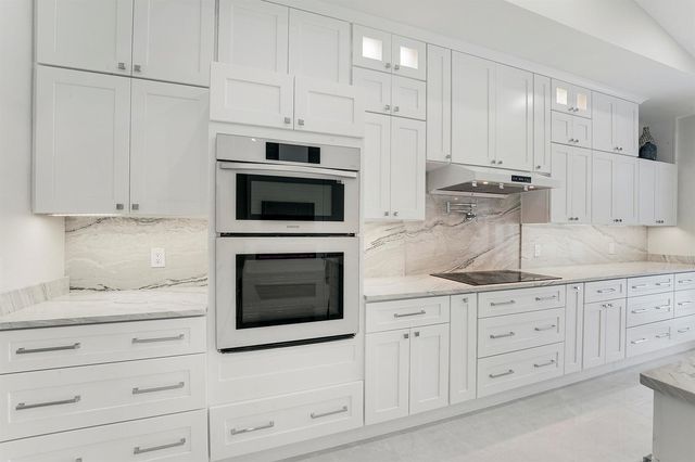 18457 SE Heritage Oaks Lane, Jupiter, FL 33469