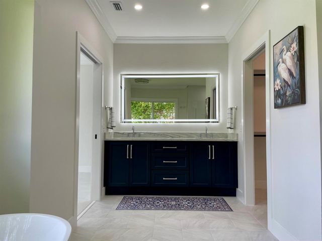 18457 SE Heritage Oaks Lane, Jupiter, FL 33469