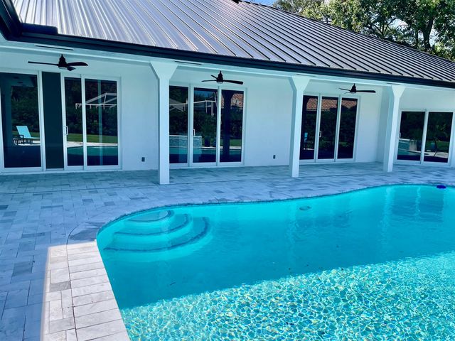 18457 SE Heritage Oaks Lane, Jupiter, FL 33469