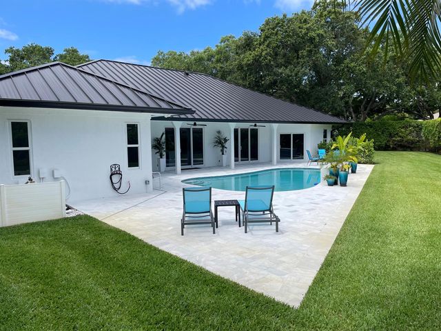 18457 SE Heritage Oaks Lane, Jupiter, FL 33469