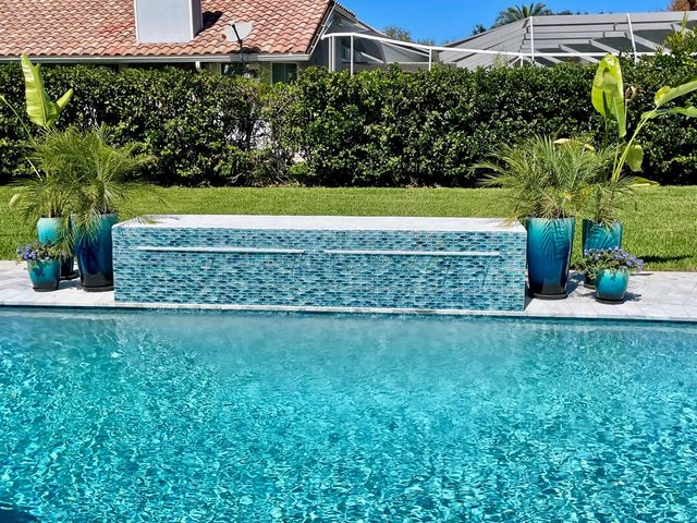 18457 SE Heritage Oaks Lane, Jupiter, FL 33469
