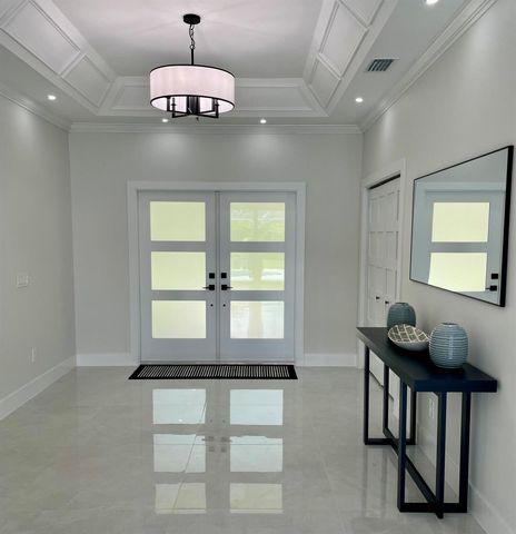 18457 SE Heritage Oaks Lane, Jupiter, FL 33469