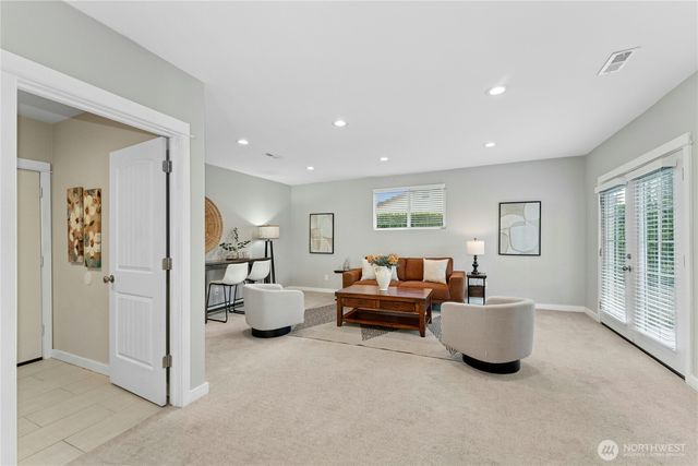1142 N Skyline Drive, Tacoma, WA 98406