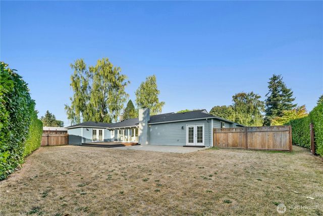 1142 N Skyline Drive, Tacoma, WA 98406