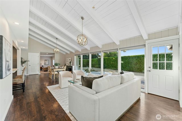 1142 N Skyline Drive, Tacoma, WA 98406