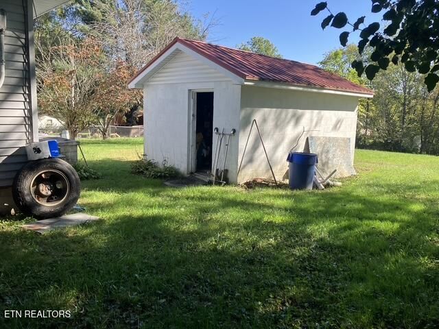 108 Larissa St, Crossville, TN 38555