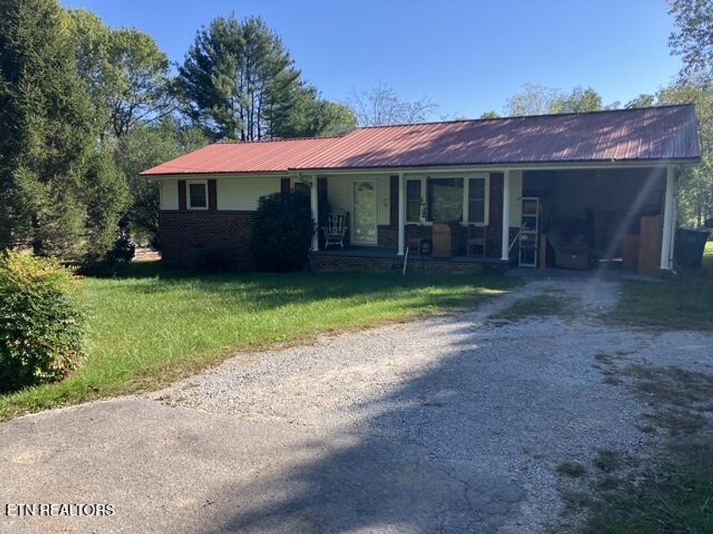 108 Larissa St, Crossville, TN 38555