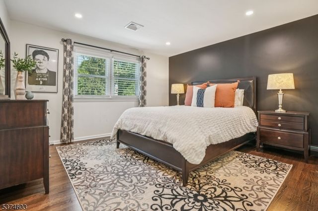 25 Ferndale Road, North Caldwell Boro, NJ 07006